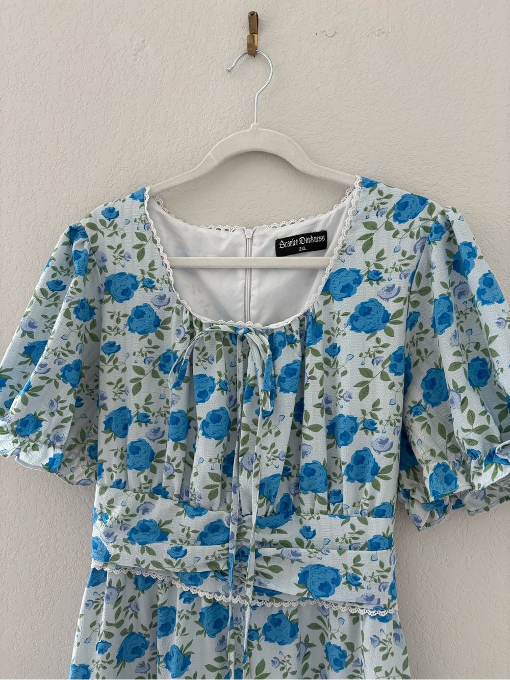 Scarlet Darkness Cottagecore Milkmaid Midi Dress Blue Roses Puff Sleeves 2X - Picture 2 of 8